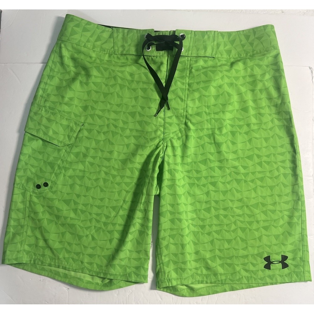 Under Armour Board Shorts Green Geometric Men's Size 34 Drawstring Pockets